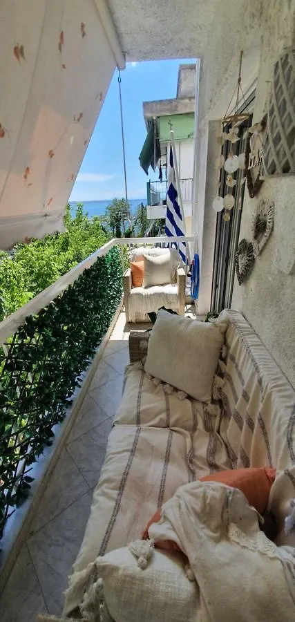 Sea View Across The Golden Bay Beach, Cosy Sunny, Spacious Apartment In Aretsou Kalamaria Thessaloniki