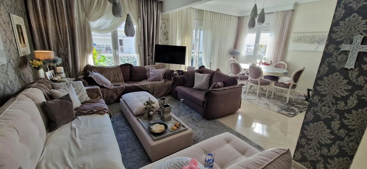 Sea View Across The Golden Bay Beach, Cosy Sunny, Spacious Apartment In Aretsou Kalamaria Saloniki