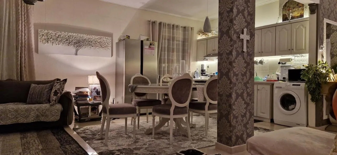 Sea View Across The Golden Bay Beach, Cosy Sunny, Spacious Apartment In Aretsou Kalamaria Saloniki
