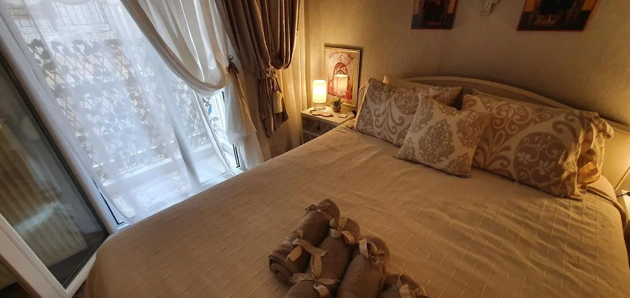Sea View Across The Golden Bay Beach, Cosy Sunny, Spacious Apartment In Aretsou Kalamaria Saloniki
