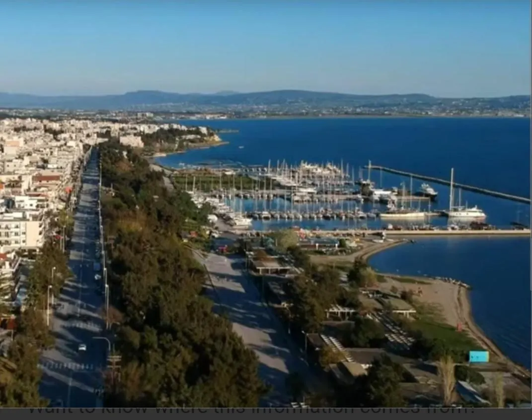 Sea View Across The Golden Bay Beach, Cosy Sunny, Spacious Apartment In Aretsou Kalamaria Saloniki Grecja
